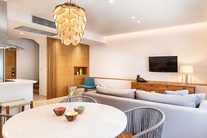 Avra Apartments Venetian Harbour