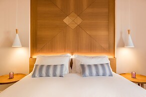 Avra Apartments Venetian Harbour