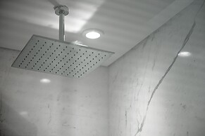 Avra Apartments Venetian Harbour