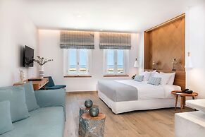 Avra Apartments Venetian Harbour