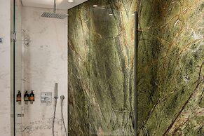 Avra Apartments Venetian Harbour