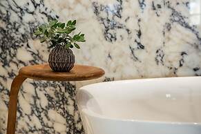 Avra Apartments Venetian Harbour