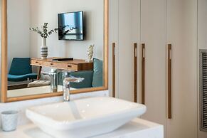 Avra Apartments Venetian Harbour