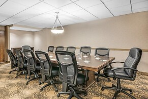 Chester Hotel & Conference Center