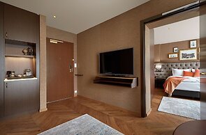 Reykjavik Konsulat Hotel, Curio Collection by Hilton