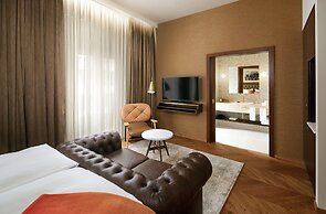 Reykjavik Konsulat Hotel, Curio Collection by Hilton