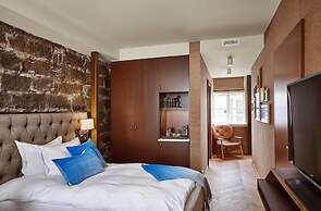 Reykjavik Konsulat Hotel, Curio Collection by Hilton