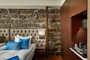 Reykjavik Konsulat Hotel, Curio Collection by Hilton