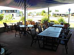 Kurrmine Beach Motel