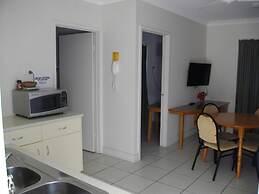 Kurrmine Beach Motel