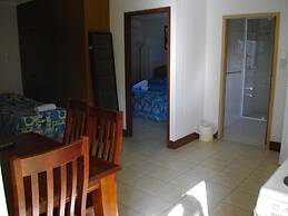 Kurrmine Beach Motel