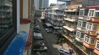 A & P House Charansanitwong