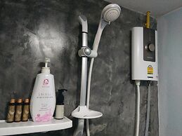 A & P House Charansanitwong