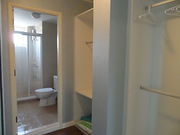 Baan Thew Lom By Woranan