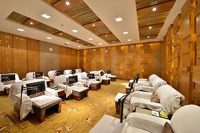 Luxemon Xinjiang Yindu Hotel