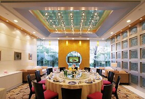 Luxemon Xinjiang Yindu Hotel