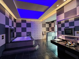 Wei Feng Exquisite Motel Pintung Branch