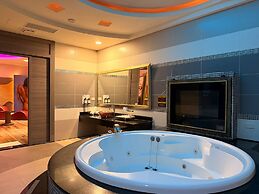 Wei Feng Exquisite Motel Pintung Branch