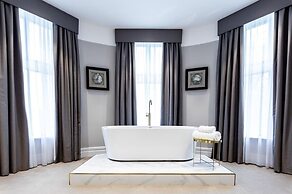 Lanelay Hall Hotel & Spa