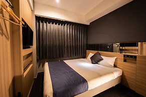 Quintessa Hotel Osaka Shinsaibashi Comic&Books