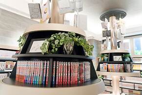 Quintessa Hotel Osaka Shinsaibashi Comic&Books