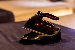 Quintessa Hotel Osaka Shinsaibashi Comic&Books