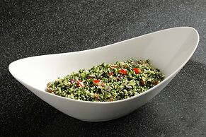 Quintessa Hotel Osaka Shinsaibashi Comic&Books