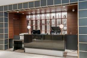 Quintessa Hotel Osaka Shinsaibashi Comic&Books