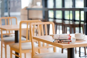 Quintessa Hotel Osaka Shinsaibashi Comic&Books