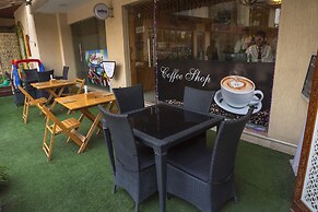 Hotel Harrison Palace