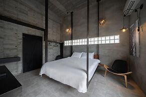 Color Coral Boutique Hotel