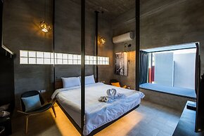 Color Coral Boutique Hotel