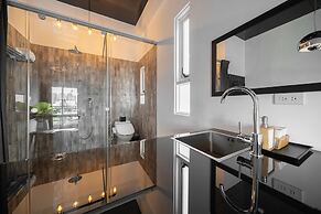 Color Coral Boutique Hotel