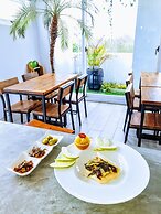 Color Coral Boutique Hotel