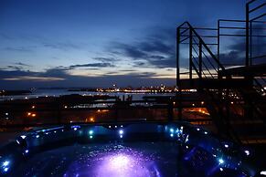 Color Coral Boutique Hotel