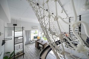 Color Coral Boutique Hotel