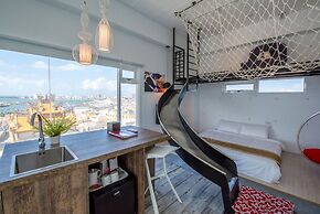 Color Coral Boutique Hotel