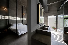 Color Coral Boutique Hotel