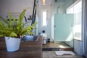 Color Coral Boutique Hotel