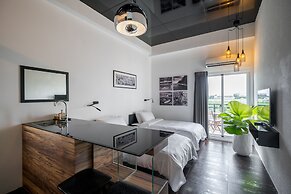 Color Coral Boutique Hotel