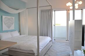 Color Coral Boutique Hotel