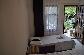 Nicholas Garden Hotel