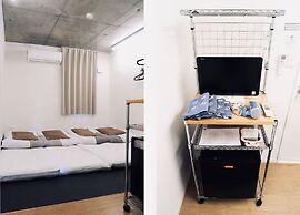 Kangaroo Hotel SIDE B