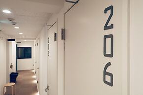 Kangaroo Hotel SIDE B