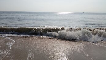 The Relaxing Room Mountain View at Baan Tew Lom Condominium Cha Am - H