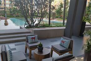 The Relaxing Room Mountain View at Baan Tew Lom Condominium Cha Am - H