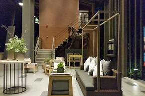 The Relaxing Room Mountain View at Baan Tew Lom Condominium Cha Am - H