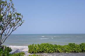 The Relaxing Room Pool Access at Rain Resort Condominium Cha Am- Hua H