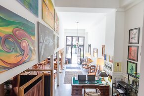 Hotel N16