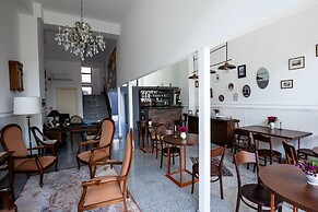 Hotel N16